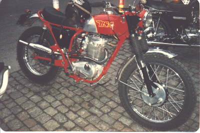 Camilla Johansson´s BSA B44 Special